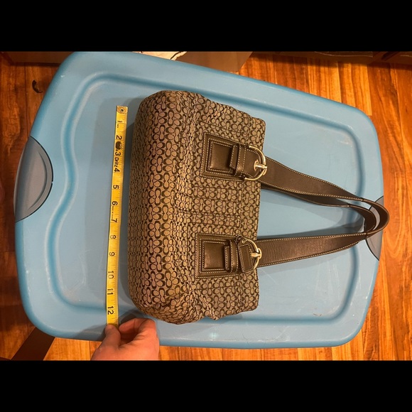 Authentic Coach SOHO Pleated Signature Black Satchel Serial C0867-F12310 - Picture 11 of 16